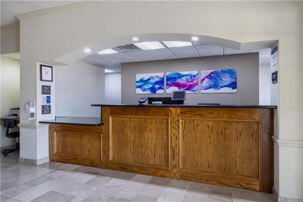 Images Best Western Limestone Inn & Suites