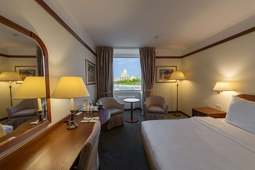 Radisson Slavyanskaya Hotel & Business Center, Moscow