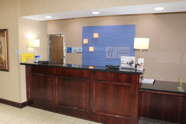 Images Holiday Inn Express & Suites Kansas City-Liberty (Hwy 152) by IHG