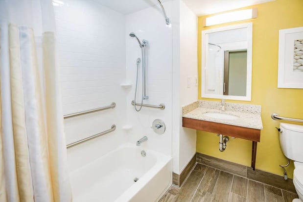 Images Hilton Garden Inn Orange Beach Beachfront