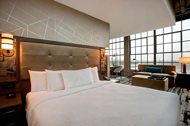 Images Embassy Suites by Hilton Rockford Riverfront