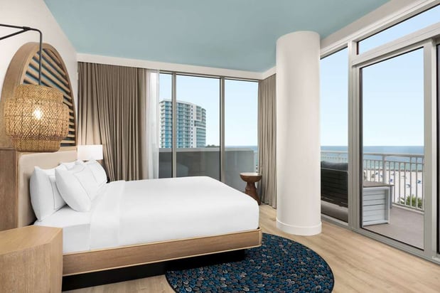 Images The Hiatus Clearwater Beach, Curio Collection by Hilton