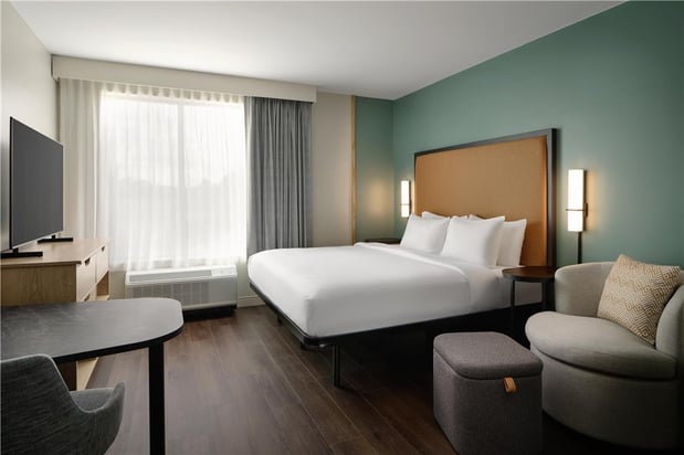 Images LivSmart Studios by Hilton Tullahoma