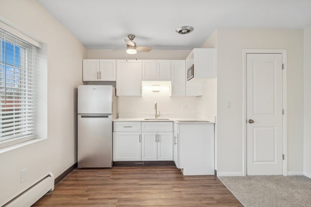 Images Cove at Linden Hills