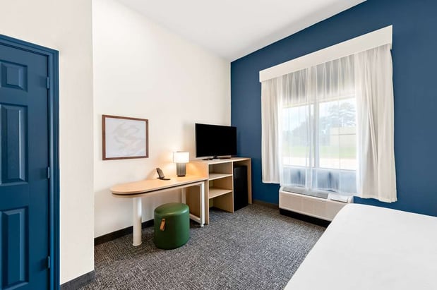 Images Spark by Hilton Longview