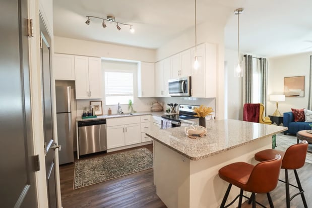 Images The Crest at Naples Apartments