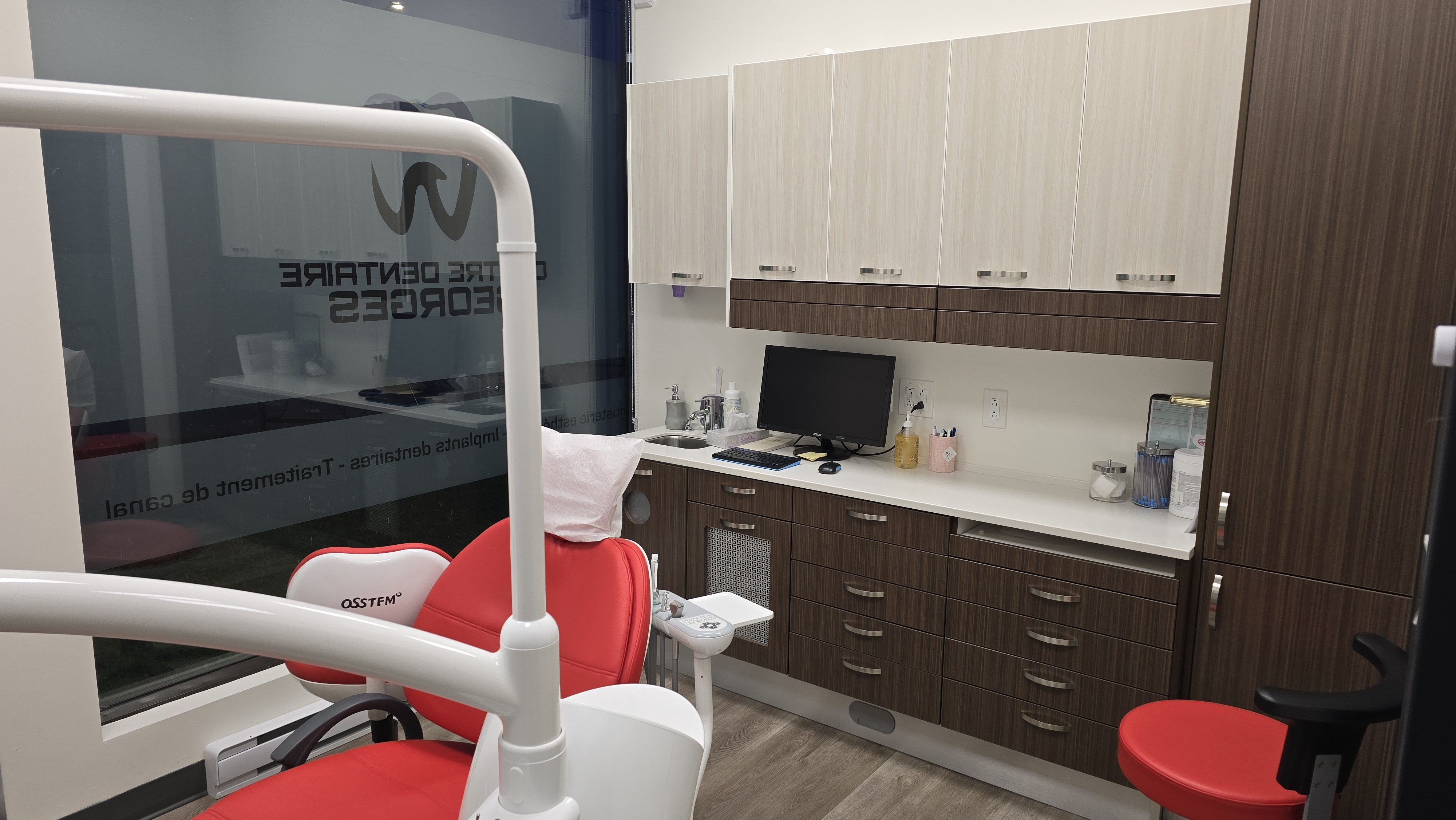 Images Centre Dentaire Georges - Invisalign, Dentiste Lasalle
