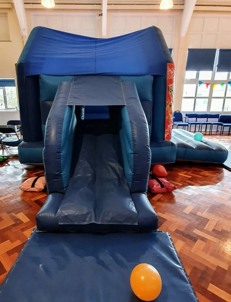 Images Top Banana Bouncy Castles