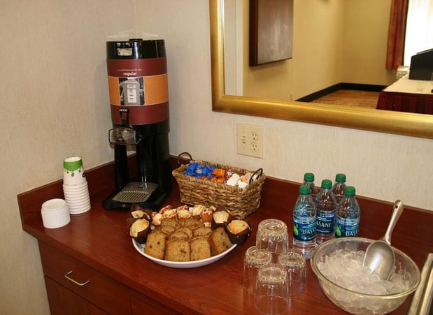 Images Hampton Inn & Suites Springfield-Southwest