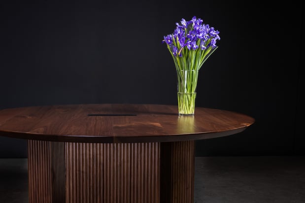 Images SENTIENT Furniture