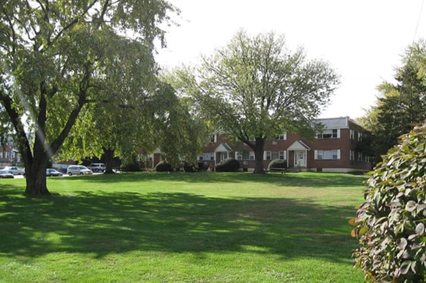 Images Aston Pointe Apartment Homes