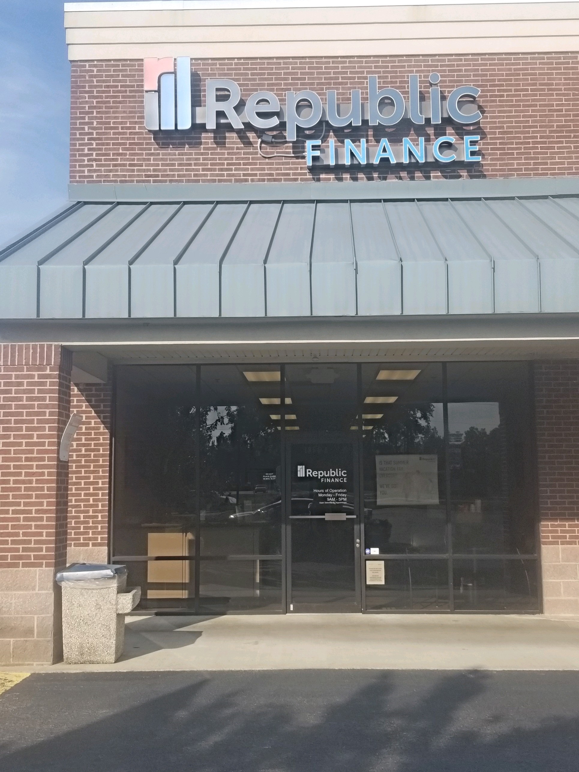 republic finance gonzales