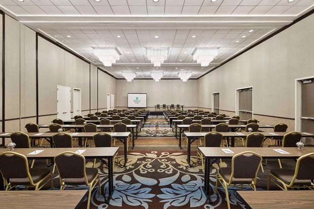 Images Embassy Suites by Hilton Alexandria Old Town