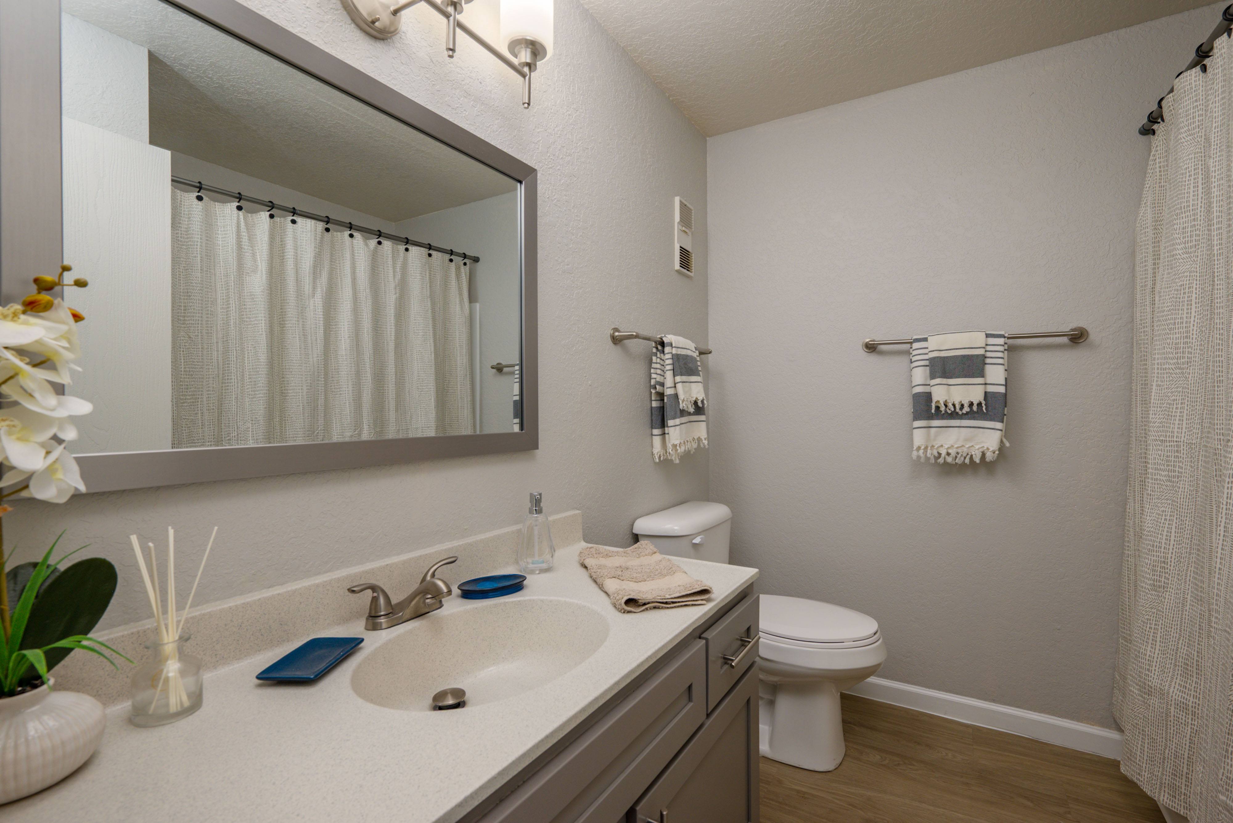 Bathroom with Mirror 