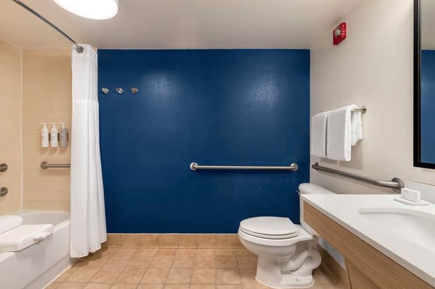 Images Spark by Hilton Orlando Universal Blvd