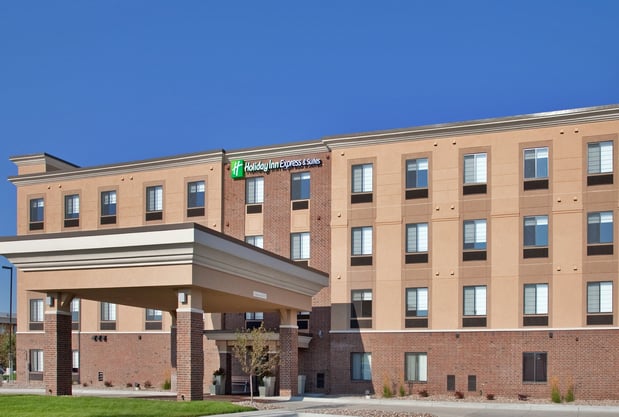 Images Holiday Inn Express & Suites Lincoln Airport by IHG