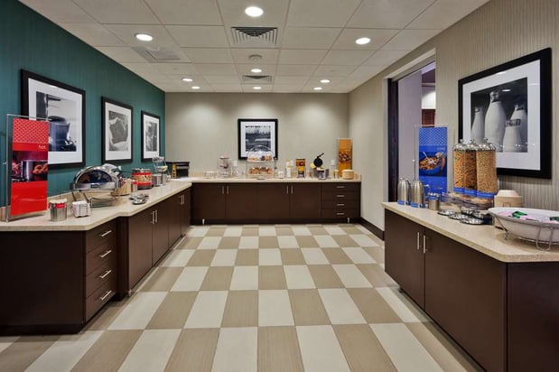 Images Hampton Inn & Suites Denver/Airport-Gateway Park