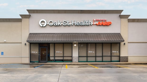 Images Oak Street Health Evangeline Primary Care Clinic