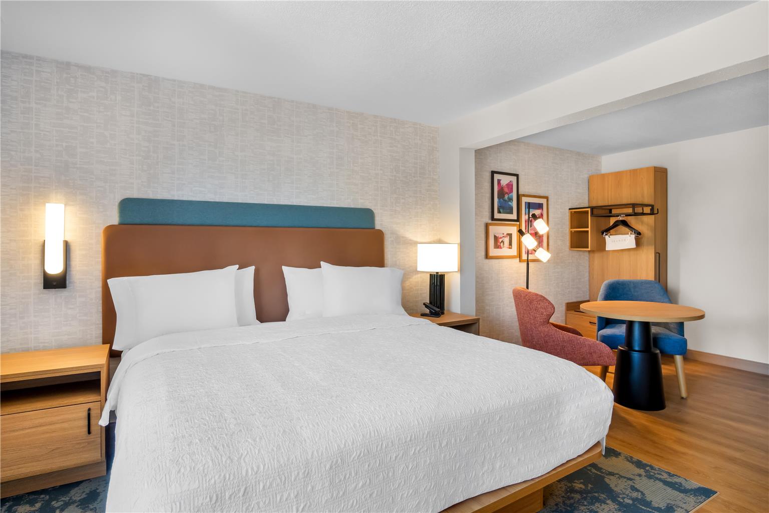 Guest room