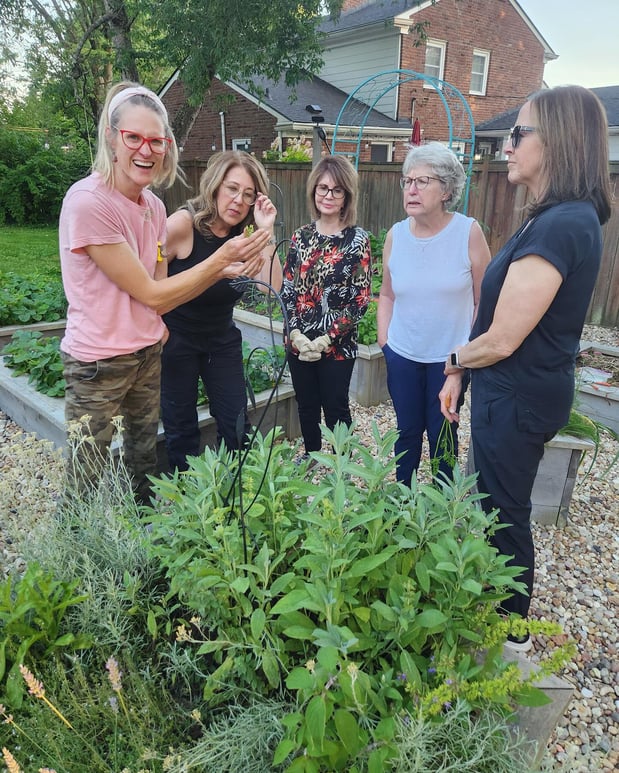 Images Edible Gardens Inc