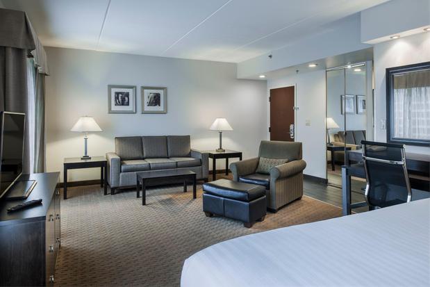 Images Holiday Inn Express & Suites Laurel by IHG