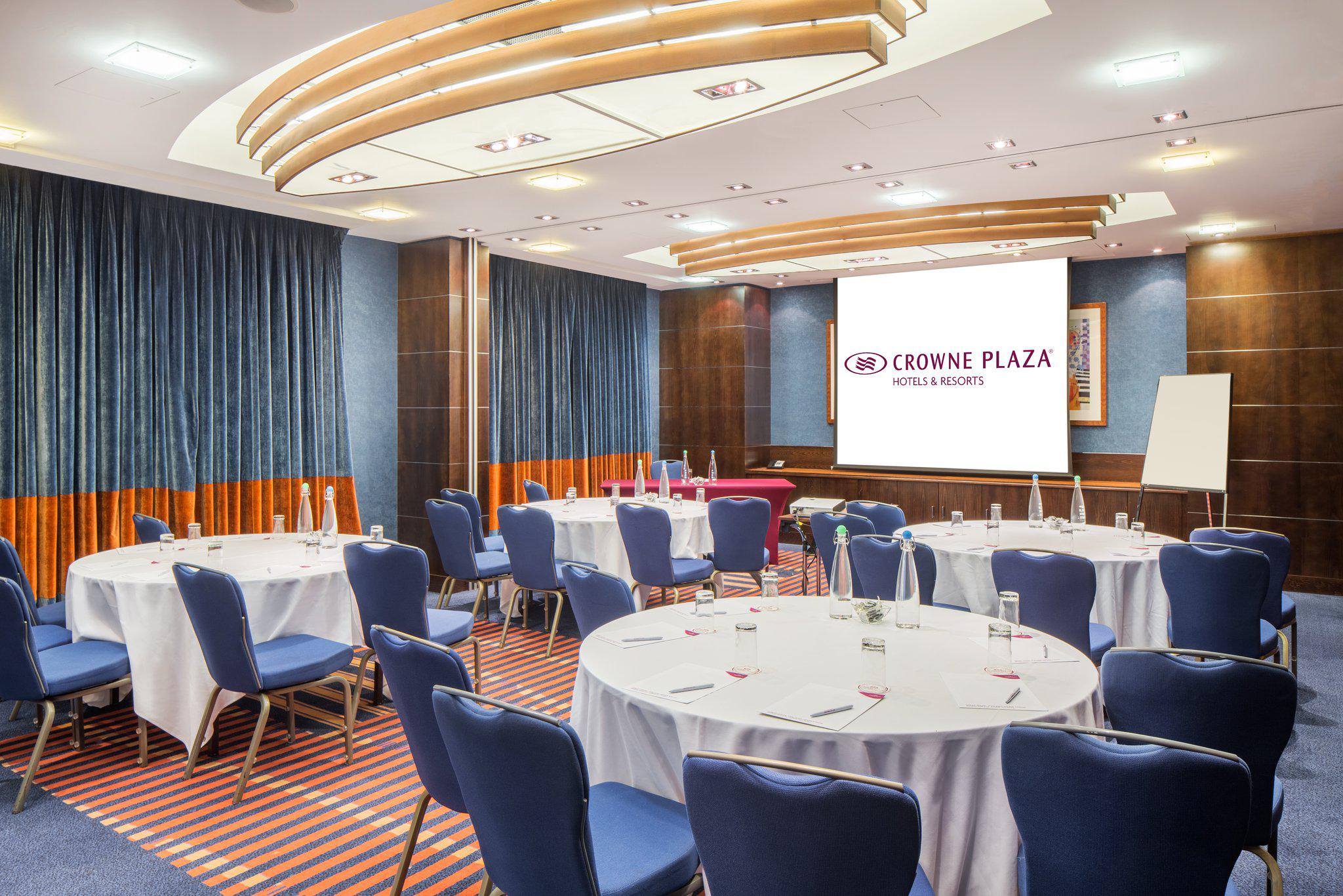 Images Crowne Plaza London - Gatwick Airport, an IHG Hotel