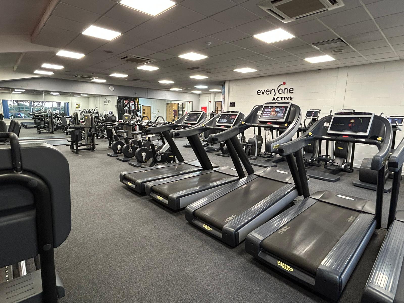 Bourne Leisure Centre’s state-of-the-art gym has the latest cardio vascular equipment, as well as digital TV and full internet connectivity.