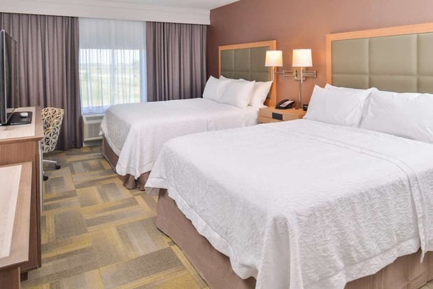 Images Hampton Inn & Suites Altoona-Des Moines