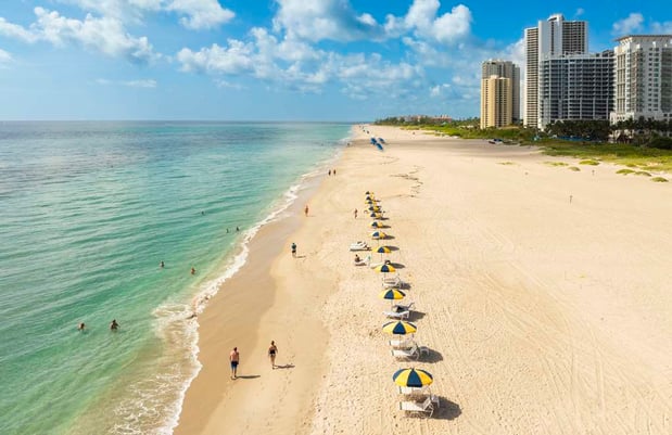 Images The Singer Oceanfront Resort, Curio Collection by Hilton