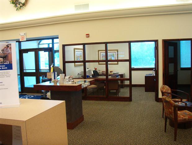 Images NASB - North American Savings Bank – Barry Road