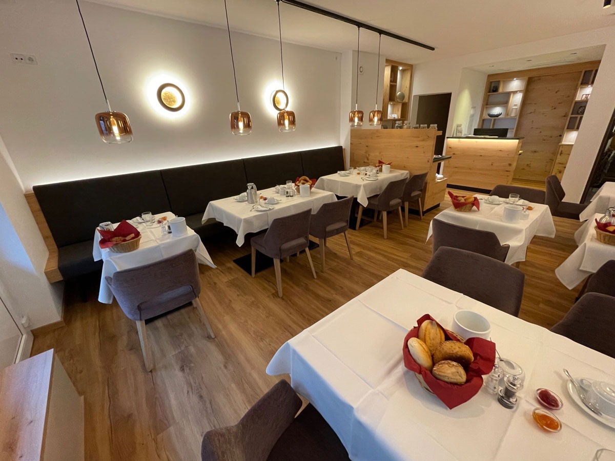 Hotel Wilms, Grevenbroicher Str. 16 in Köln