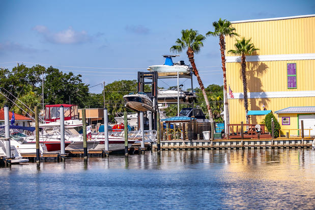 Images Loggerhead Marina - Daytona Beach