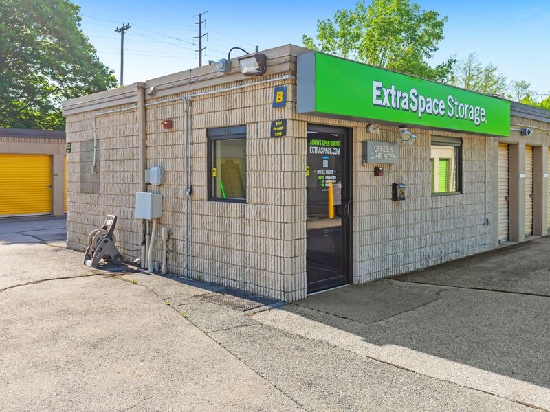 Beauty Image - Extra Space Storage at 500 Frenchtown Rd, East Greenwich, RI 02818