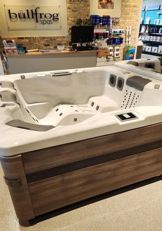 Images Bullfrog Spas Green Bay