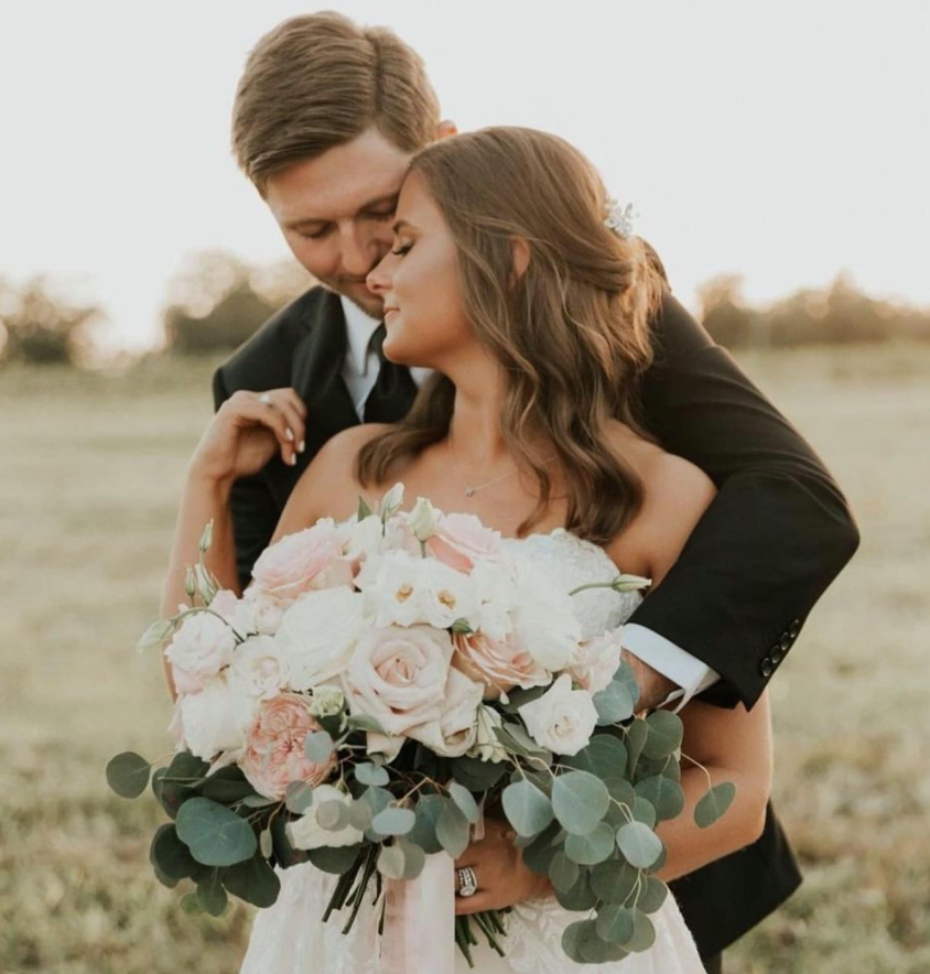 Bridal glam on point! Our Ultra Glow Powder Highlighter is showing off during this perfect sunset.