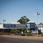 Images Barrow & Bench Mitre 10