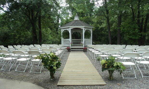 Images Toganenwood Estate Barn Weddings / Events Center, Inc.