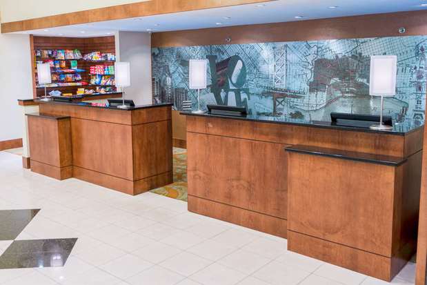 Images DoubleTree by Hilton Hotel Philadelphia Airport