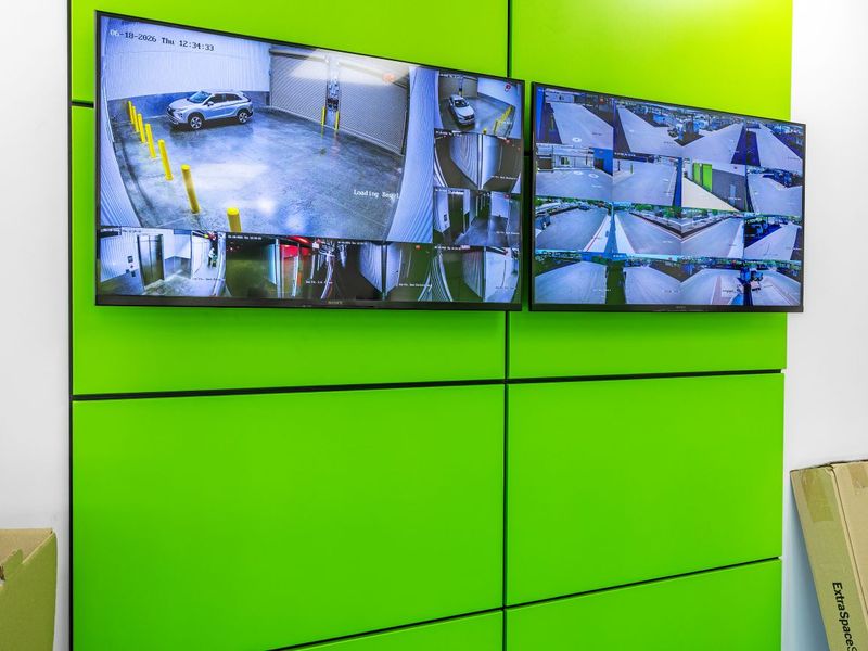 Security Screens - Extra Space Storage at 2232 E Quail Ave, Phoenix, AZ 85024