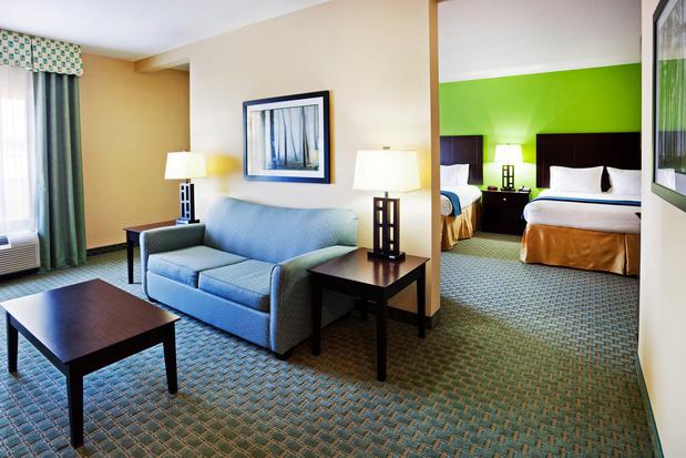 Images Holiday Inn Express & Suites Newport South, an IHG Hotel