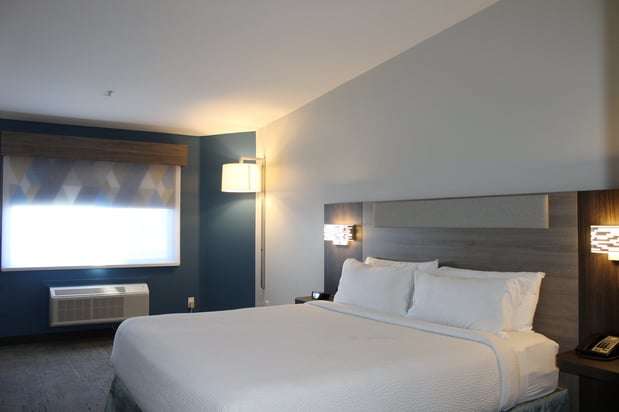 Images Holiday Inn Express Bakersfield by IHG