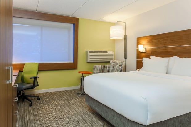 Images Holiday Inn Express Milwaukee-West Medical Center by IHG