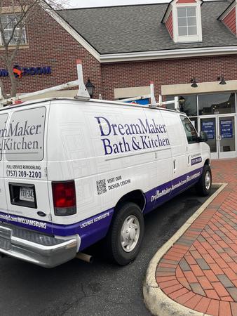 Images DreamMaker Bath & Kitchen of Williamsburg