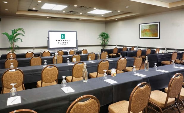 Images Embassy Suites by Hilton Phoenix Scottsdale