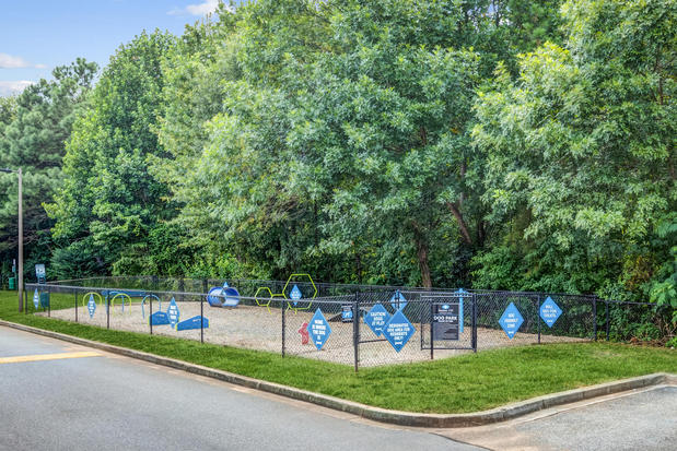 Images Station 153 Apartment Homes