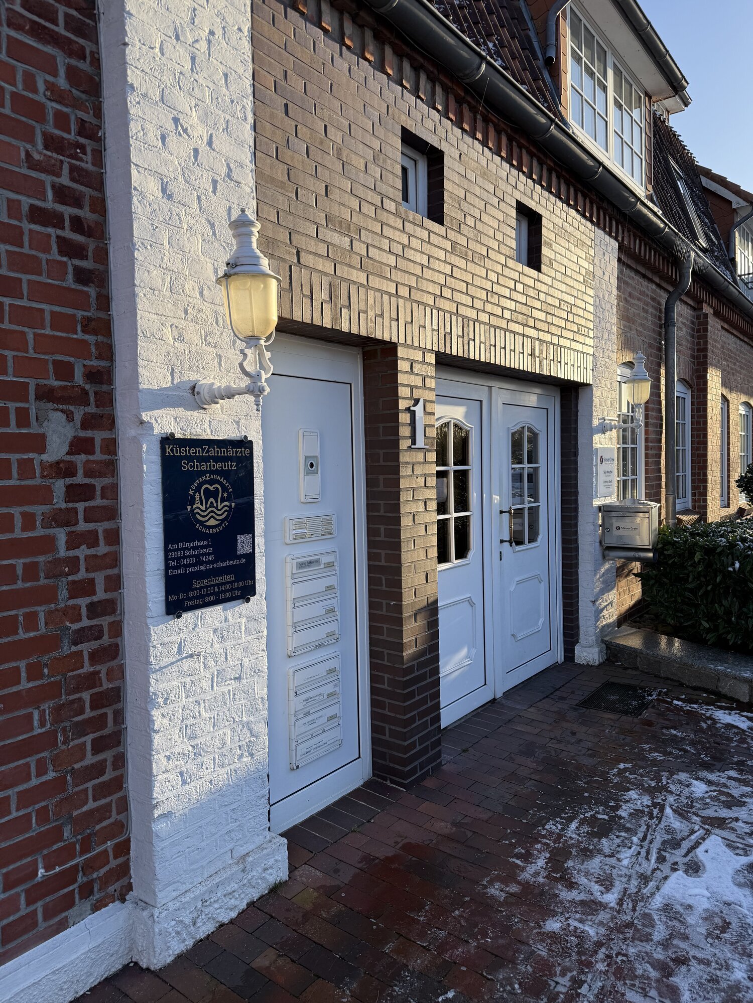 Zahnarztpraxis Scharbeutz - KüstenZahnärzte, Am Bürgerhaus 1 in Scharbeutz