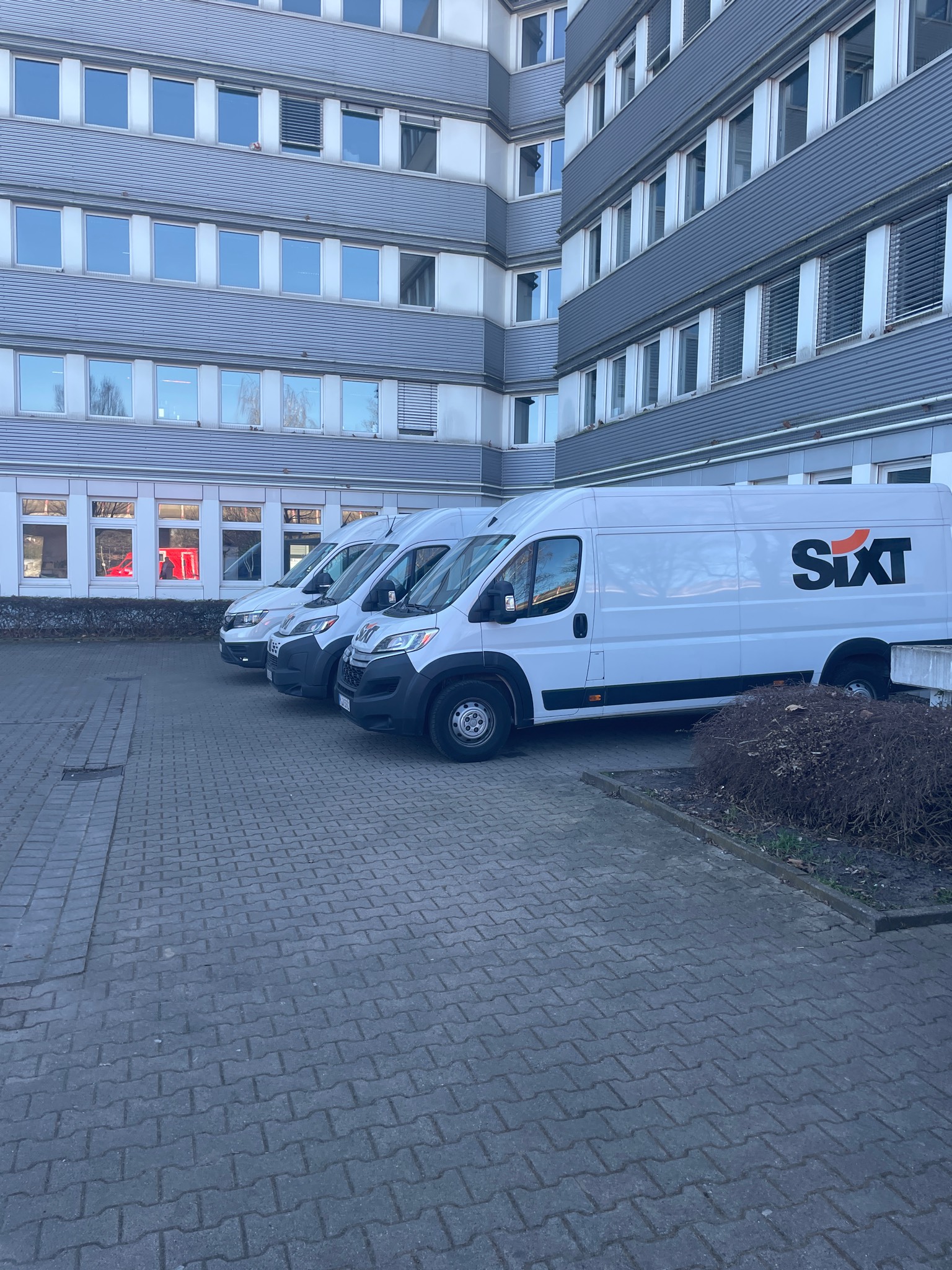 SIXT Autovermietung Hannover Buchholz, Karl-Wiechert-Allee 74 in Hannover