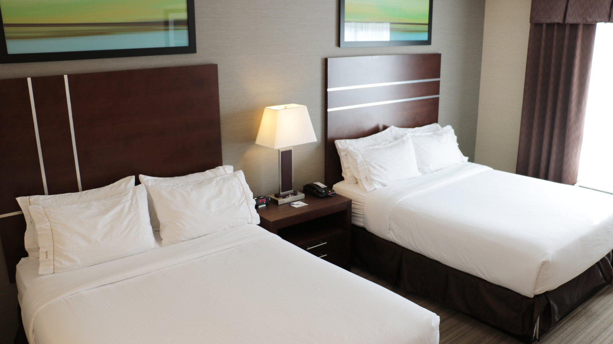Holiday Inn Express Golden-Kicking Horse, an IHG Hotel Golden (250)344-4664