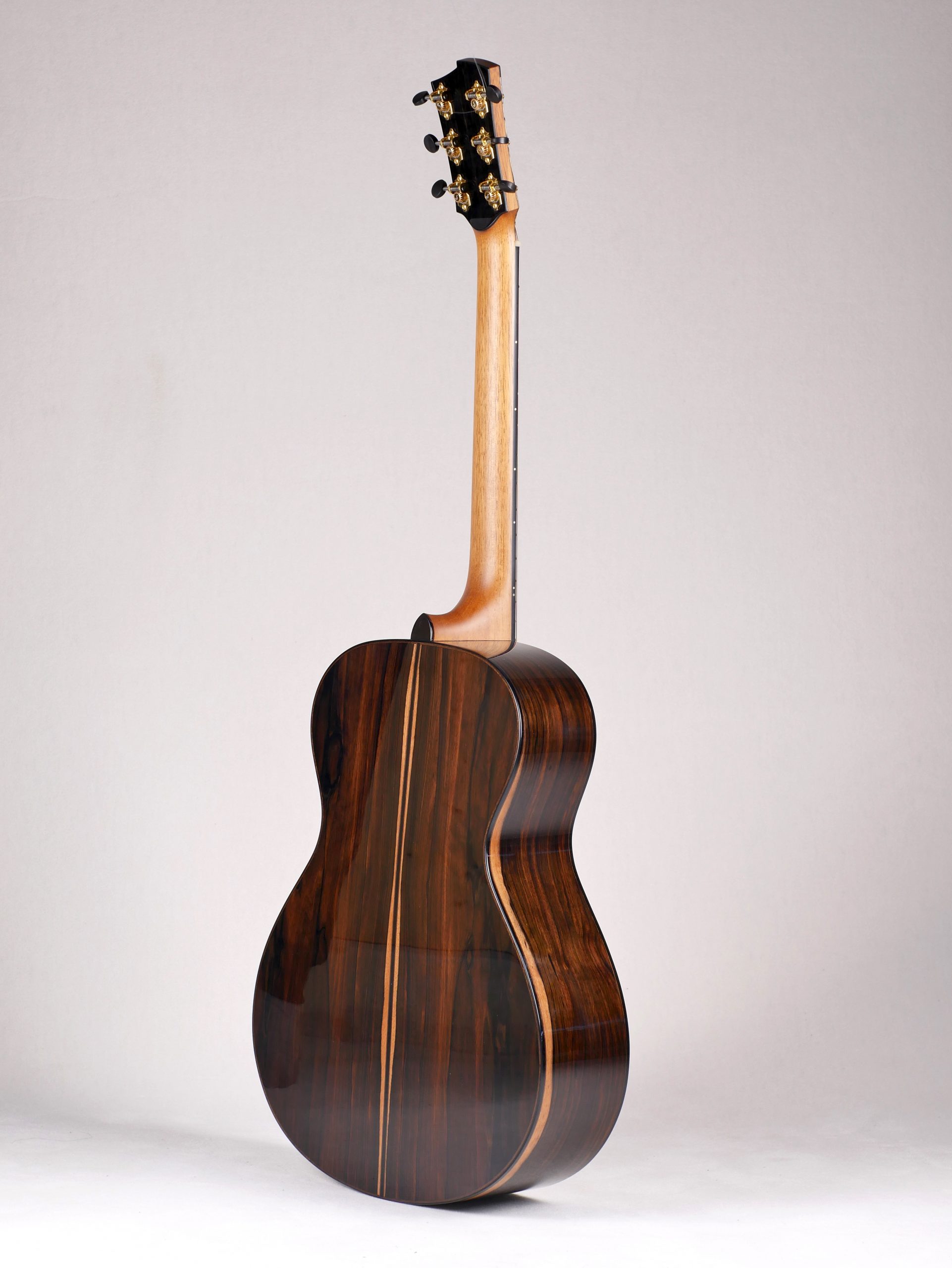 Tamara Koller e.U. - Meisterbetrieb für Gitarrenbau, Größingstraße 18/37 in Zeltweg