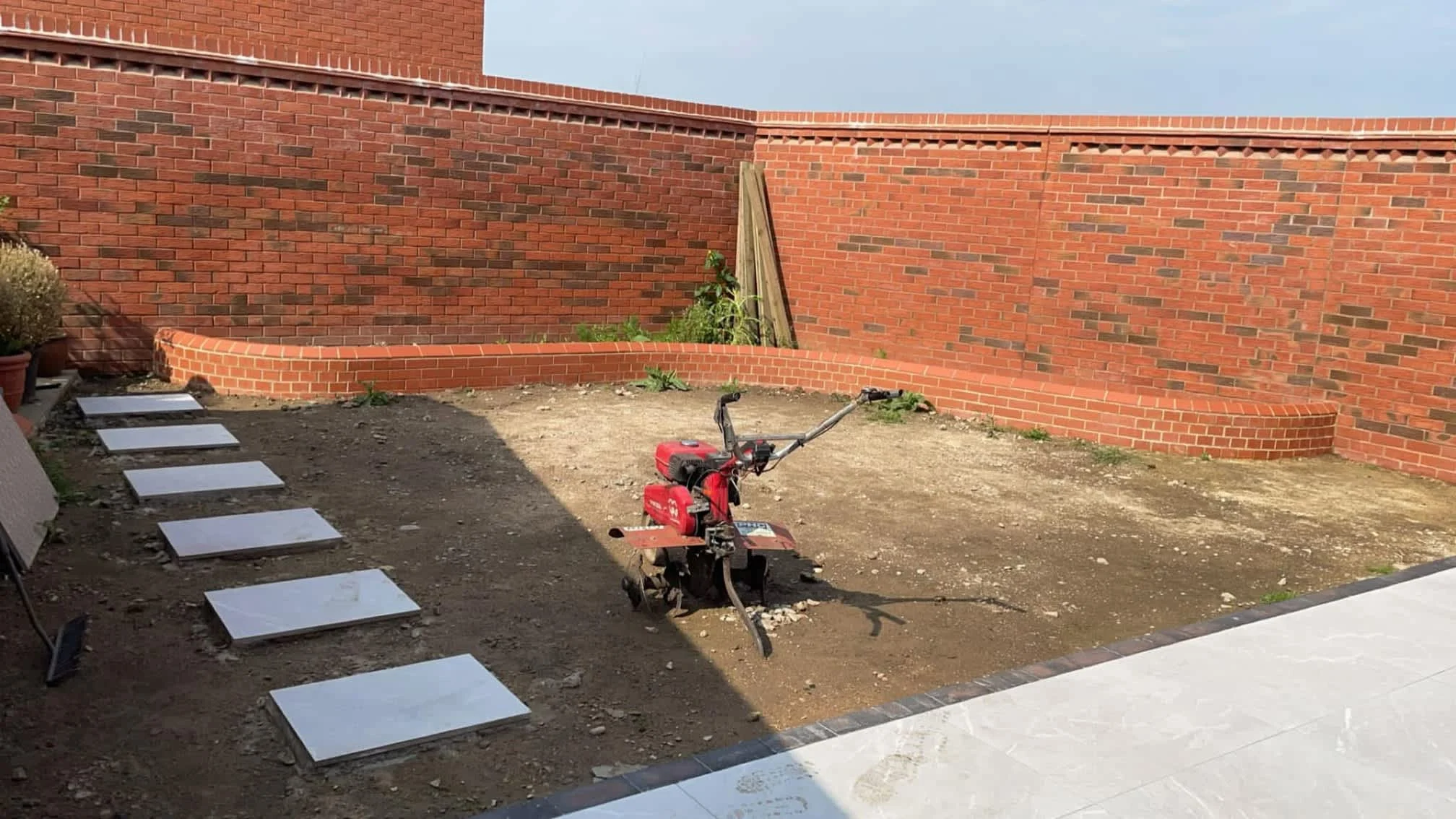 Images Oakwood Tree & Landscaping Services